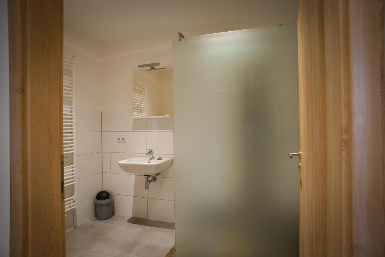 Uebernacht Erfurt Hotel Bagian luar foto